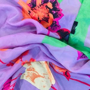 MANGO LARGE 39" x 39" square silk scarf glorious- floral garden print